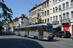 Straßenbahn Brüssel Bruxelles Tram PCC in der Innenstadt
